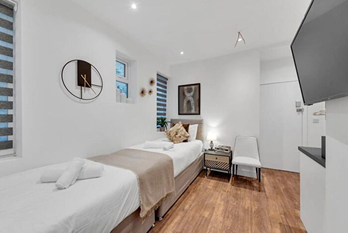 1 Bedroom Studio To Rent In Broadway, London, W13