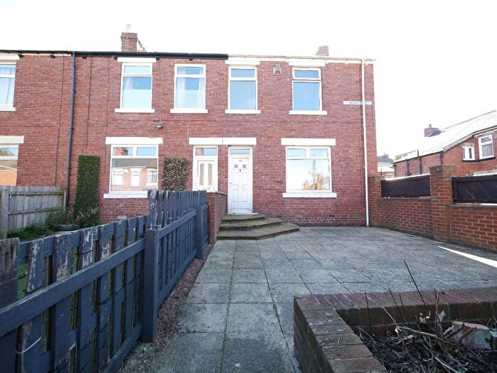 3 Bedroom End Of Terrace House To Rent In Wood Street, Burnopfield, Newcastle Upon Tyne, NE16