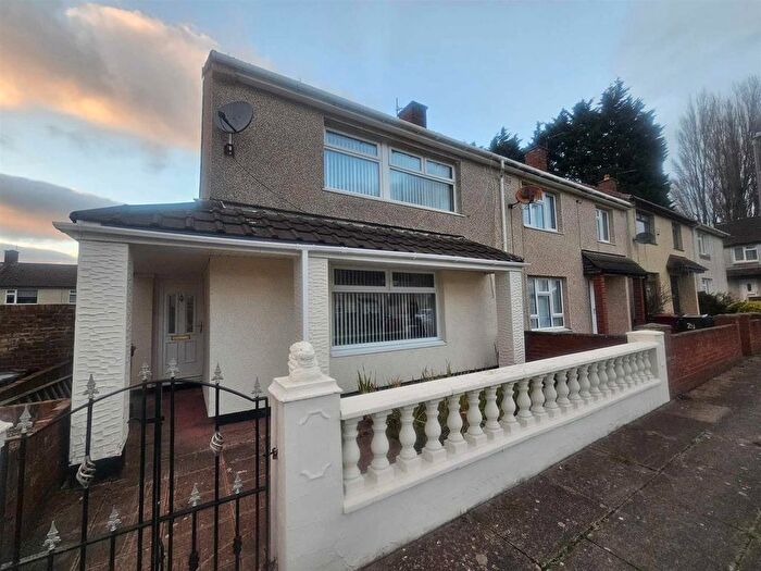 2 Bedroom End Terrace House To Rent In Morston Avenue, Southdene, L32