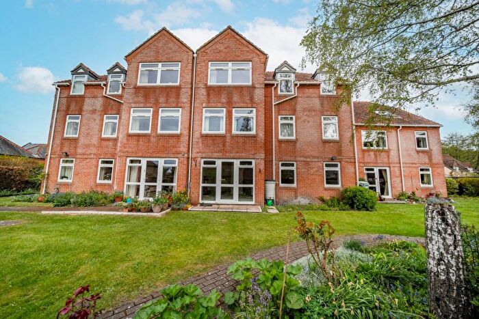 2 Bedroom Property For Sale In Mulberry Mead, Whitchurch, RG28