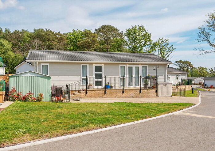 2 Bedroom Park Home For Sale In Regency Heights, Blandford Road North, Beacon Hill, Poole, Dorset, BH16
