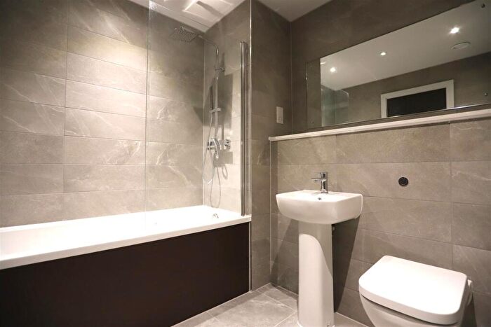 1 Bedroom Apartment To Rent In Greengate, Greengate, Salford, M3