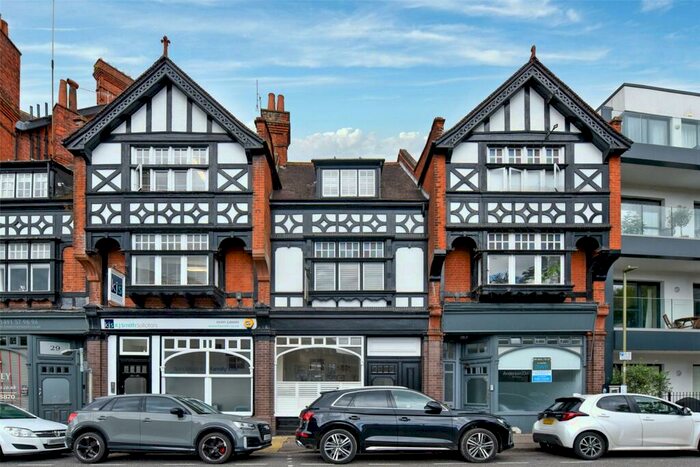 4 Bedroom Terraced House To Rent In Station Road, Henley-on-Thames, Oxfordshire, RG9