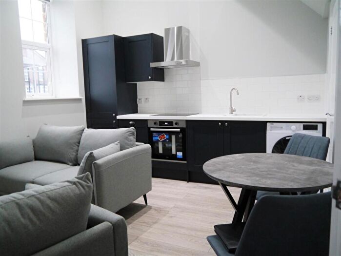 1 Bedroom Apartment To Rent In Brockwood Park, Woodhouse, Sheffield, S13