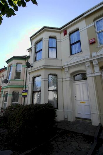 5 Bedroom Property To Rent In Greenbank Avenue, Plymouth, PL4