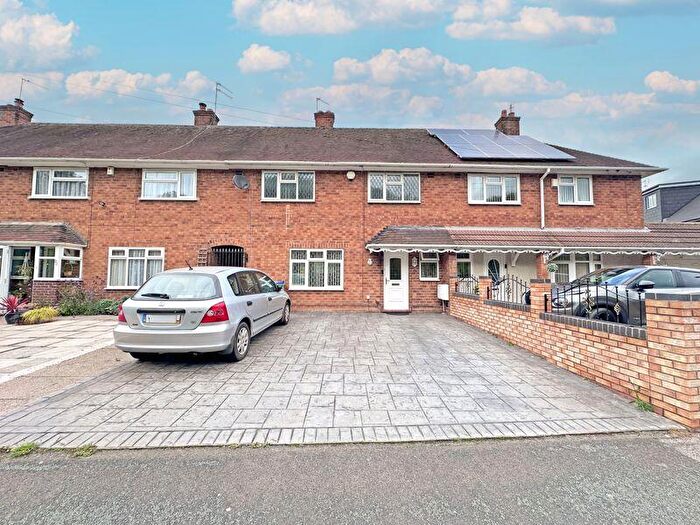 3 Bedroom Terraced House For Sale In Johns Lane, Tipton, DY4