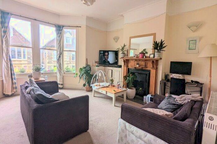 2 Bedroom Flat To Rent In Coldharbour Road, Bristol, BS6