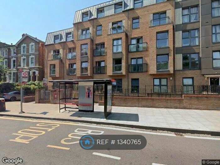 3 Bedroom Flat To Rent In London, London, E8