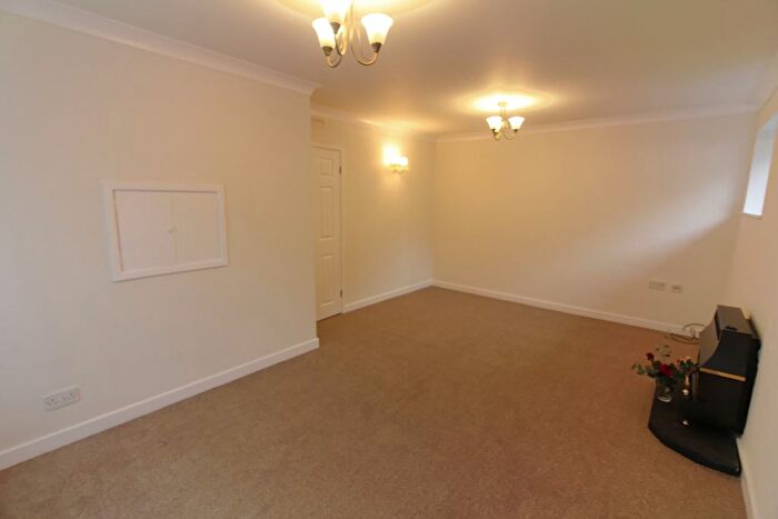 2 Bedroom Detached Bungalow For Sale In Gayhurst Close, Wigston, LE18