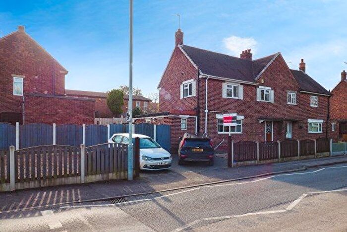 4 Bedroom Semi-Detached House To Rent In Nabbs Lane, Nottingham, NG15