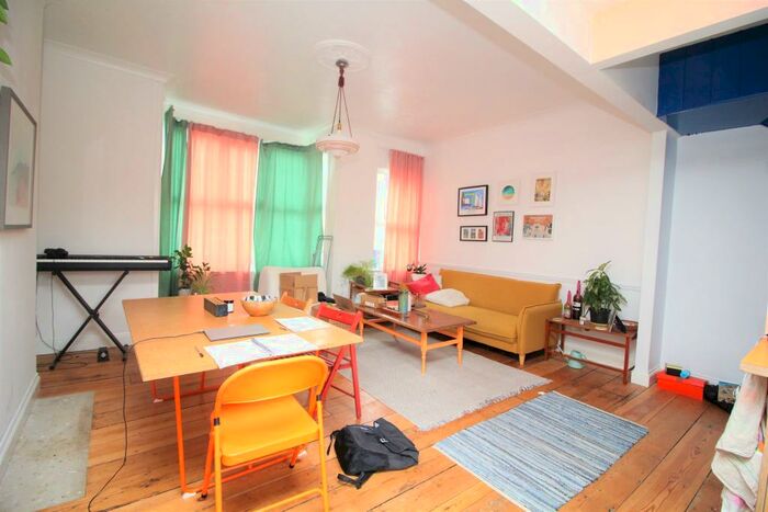 3 Bedroom Maisonette To Rent In Margate, CT9