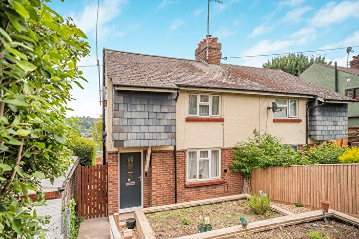 3 Bedroom Semi-Detached House For Sale In Hazel Road, Berkhamsted, HP4