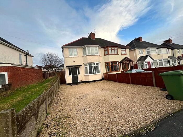 3 Bedroom Semi-Detached House To Rent In Prestwood Avenue, Wednesfield, Wolverhampton, WV11