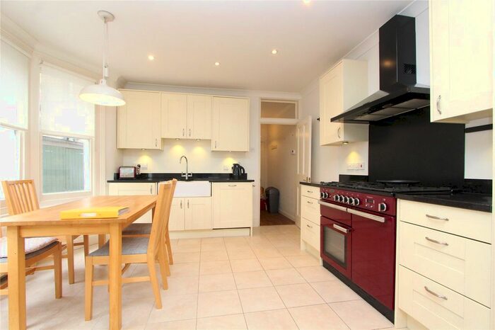 1 Bedroom Flat To Rent In Palace Gates Road, Alexandra Park, N22