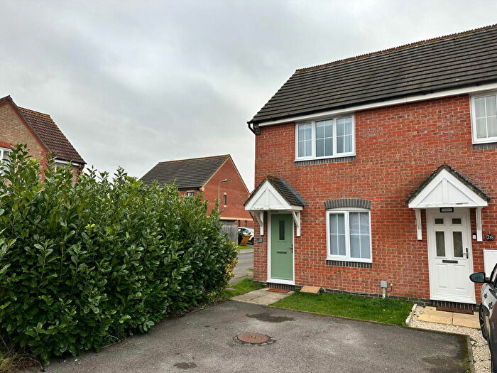 2 Bedroom Semi-Detached House To Rent In Meadowsweet Close, Thatcham, RG18