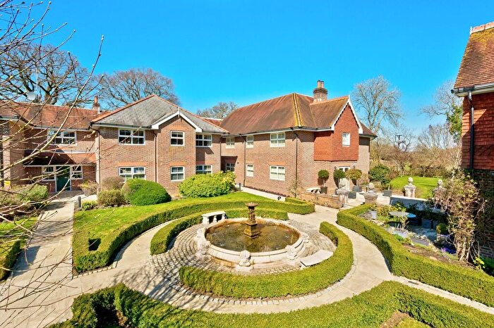 2 Bedroom Apartment To Rent In Old Stocks Oak, Liss, Hampshire, GU33