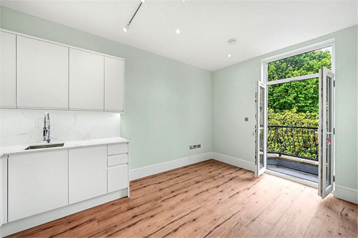 1 Bedroom Flat To Rent In Sinclair Road, London, W14
