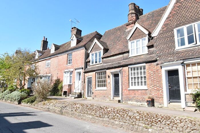 2 Bedroom Cottage For Sale In High Street, Lenham, ME17