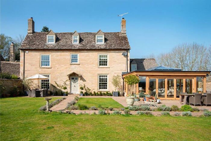6 Bedroom Country House For Sale In Alvescot, Oxfordshire, OX18
