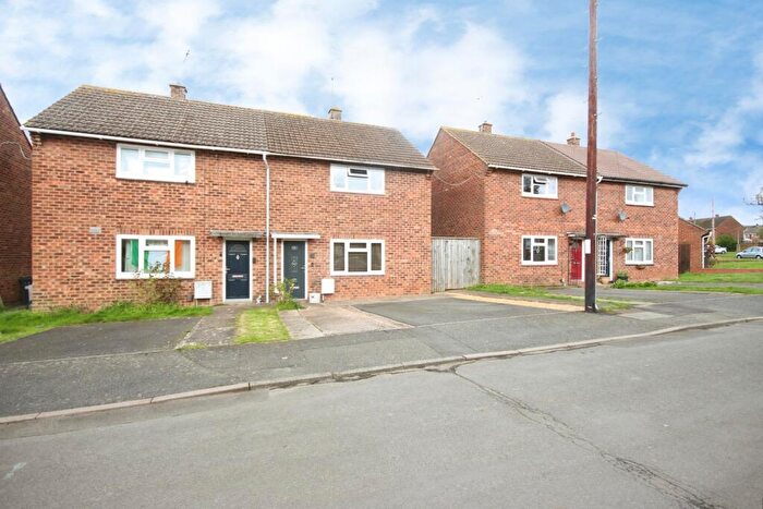 2 Bedroom Semi Detached House For Sale In Briar Close, Leamington Spa, Warwickshire, CV32