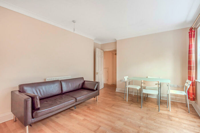 2 Bedroom Ground Flat To Rent In Queens Road, Guildford, GU1