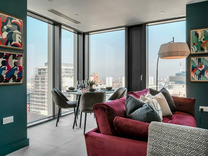 2 Bedroom Apartment To Rent In The Mercian, Broad Street, Birmingham, B15