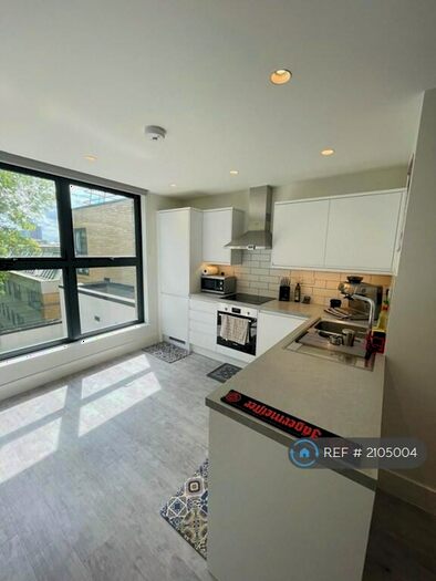 1 Bedroom Flat To Rent In Long Street, London, E2