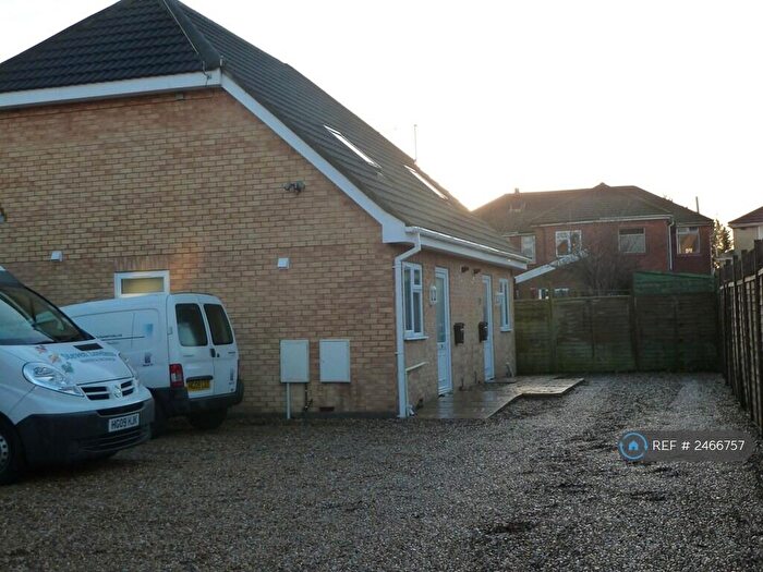 2 Bedroom Semi-Detached House To Rent In Jessamine Road, Southampton, SO16
