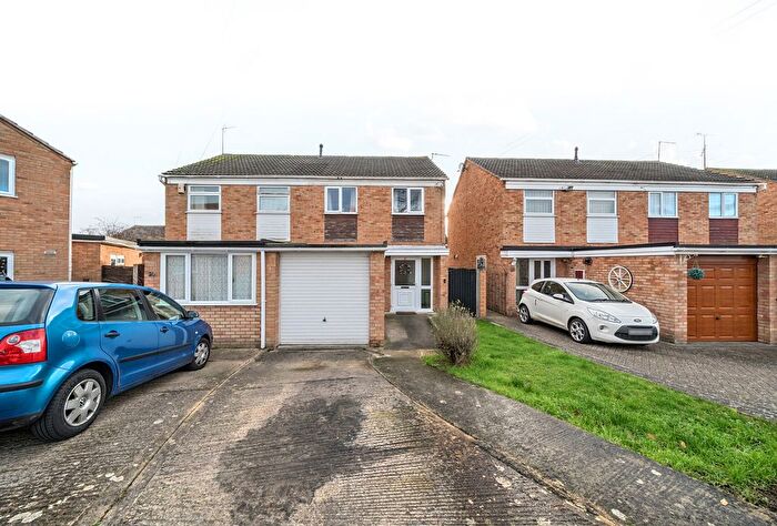 3 Bedroom Semi Detached House For Sale In The Hopyard, Northway, Tewkesbury, Gloucestershire, GL20