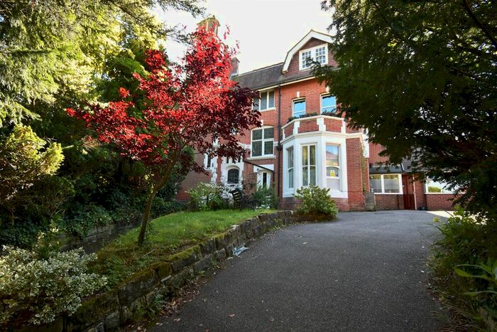 2 Bedroom Flat To Rent In Brittany Road, St. Leonards-On-Sea, TN38