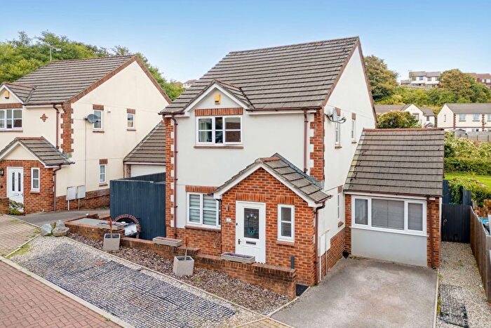 3 Bedroom Detached House For Sale In Kintyre Close, The Willows, Torquay, TQ2