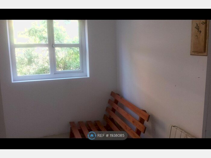 1 Bedroom Flat To Rent In Woodchurch Lane, Birkenhead, CH42