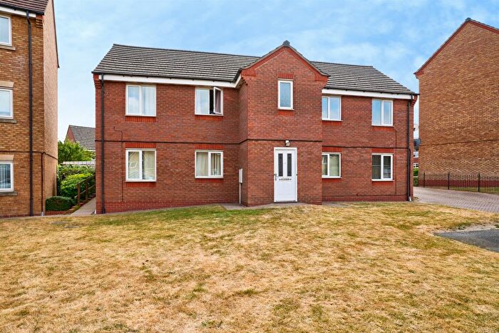 2 Bedroom Flat For Sale In Manifold Way, Wednesbury, WS10