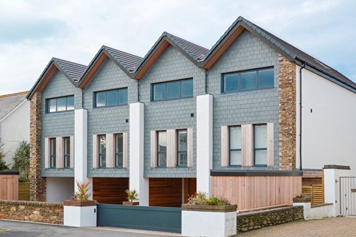 4 Bedroom Terraced House To Rent In Pentire Avenue, Newquay, TR7