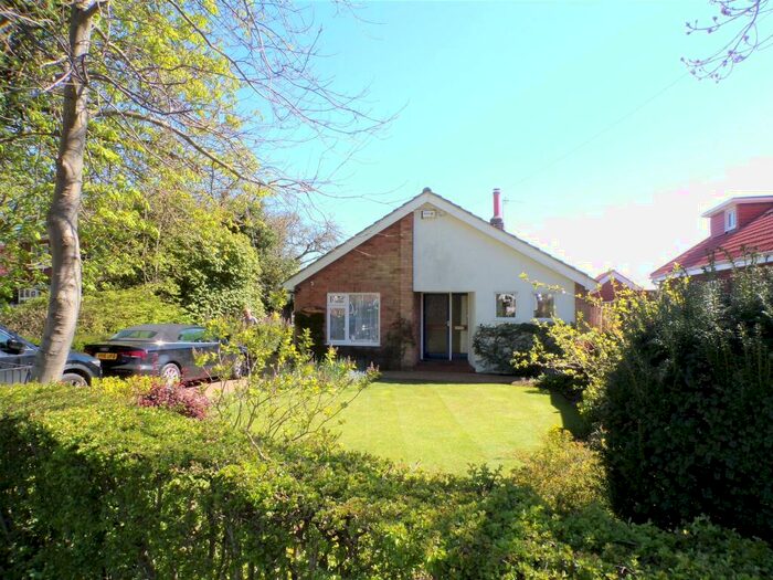 3 Bedroom Bungalow For Sale In Station Road, North Throresby, DN36
