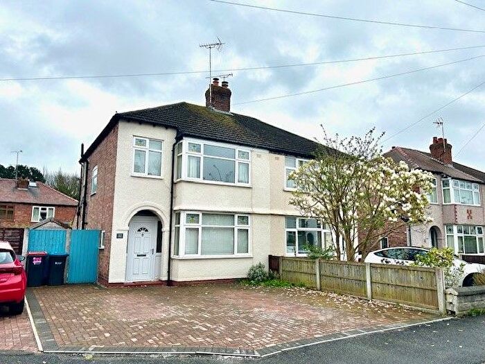 3 Bedroom Property To Rent In Pine Gardens, Chester, CH2