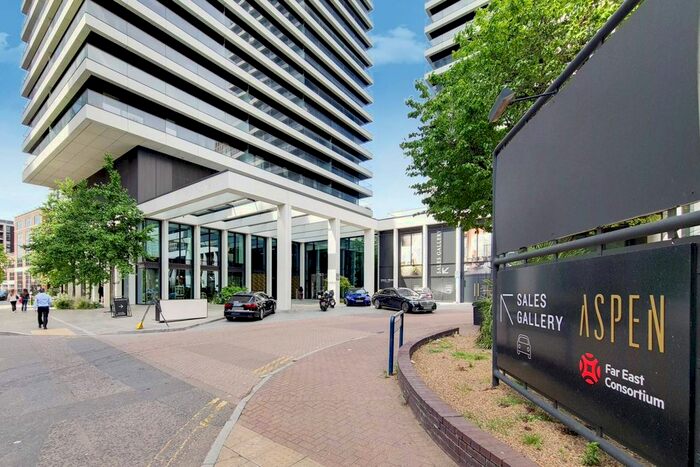 Studio To Rent In Wardian London, Canary Wharf, London, E14