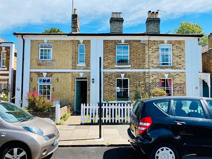 2 Bedroom Property To Rent In Raleigh Road, Enfield, EN2