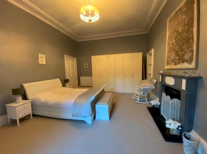 1 Bedroom Flat To Rent In Henderson Row, Edinburgh, EH3