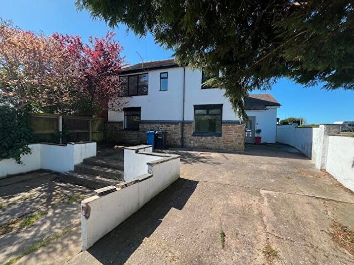 6 Bedroom Detached House For Sale In Chain Lane, Staining, Blackpool, Lancashire, FY3