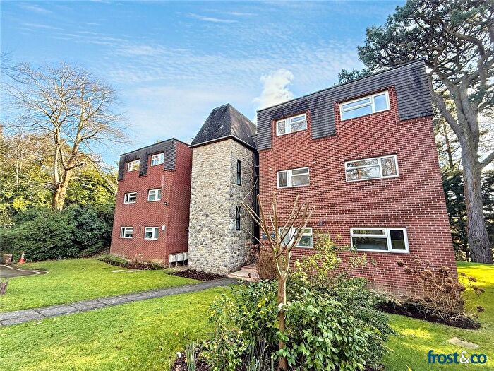2 Bedroom Flat For Sale In Overbury Road, Lower Parkstone, Poole, Dorset, BH14