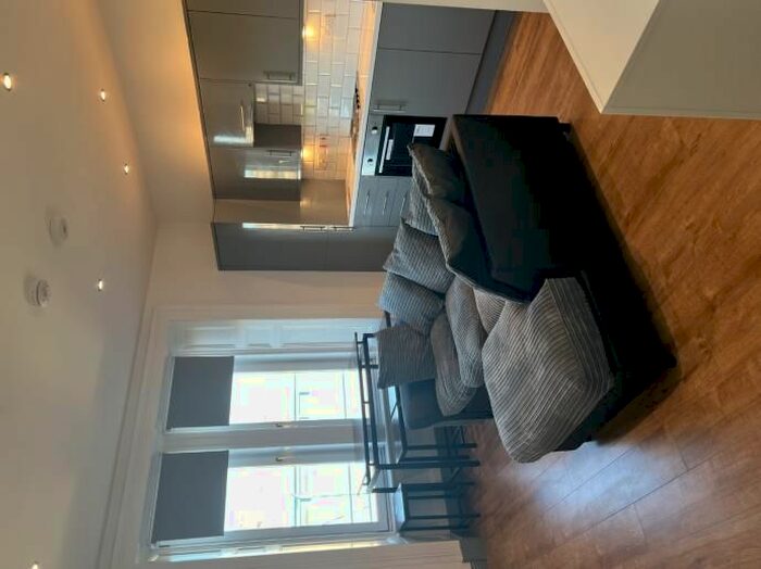 2 Bedroom Flat To Rent In Blackness Road, Dundee DD2