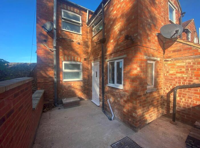 1 Bedroom Flat To Rent In Brook Street, Raunds, Wellingborough, NN9