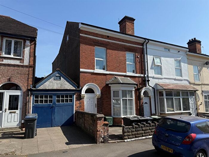 2 Bedroom Flat To Rent In The Avenue, Acocks Green, B27