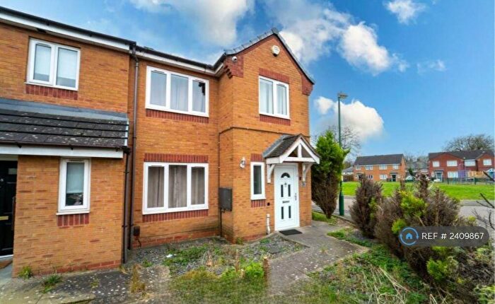 3 Bedroom End Of Terrace House To Rent In Walmesley Way, Birmingham, B31