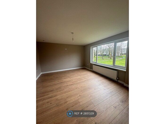 3 Bedroom Terraced House To Rent In Loch Meadie, Glasgow, G74