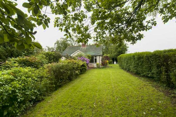 2 Bedroom Detached Bungalow To Rent In Highlands, Stalisfield Green, Faversham, ME13