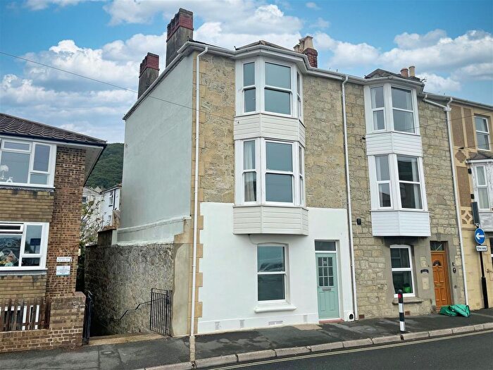 4 Bedroom Property For Sale In Dudley Road, Ventnor, PO38