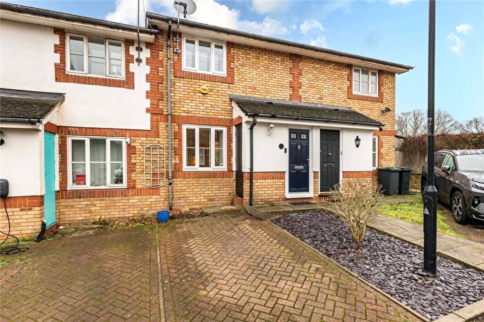 2 Bedroom Terraced House For Sale In Amblecote Meadows, London, SE12