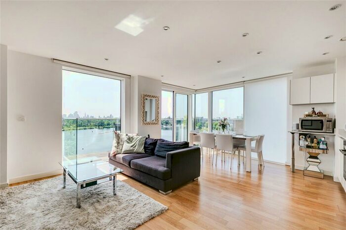 3 Bedroom Flat To Rent In Riverside Apartments, Goodchild Road, N4